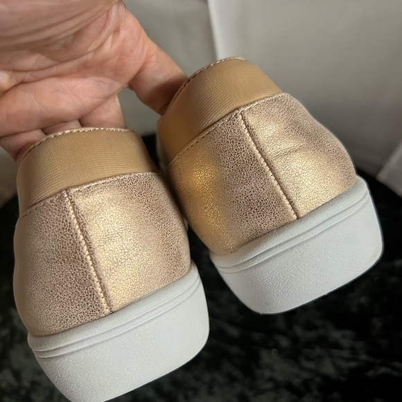Copper Fit Restore Slip-on Loafers. Size 10 - Picture 4 of 7